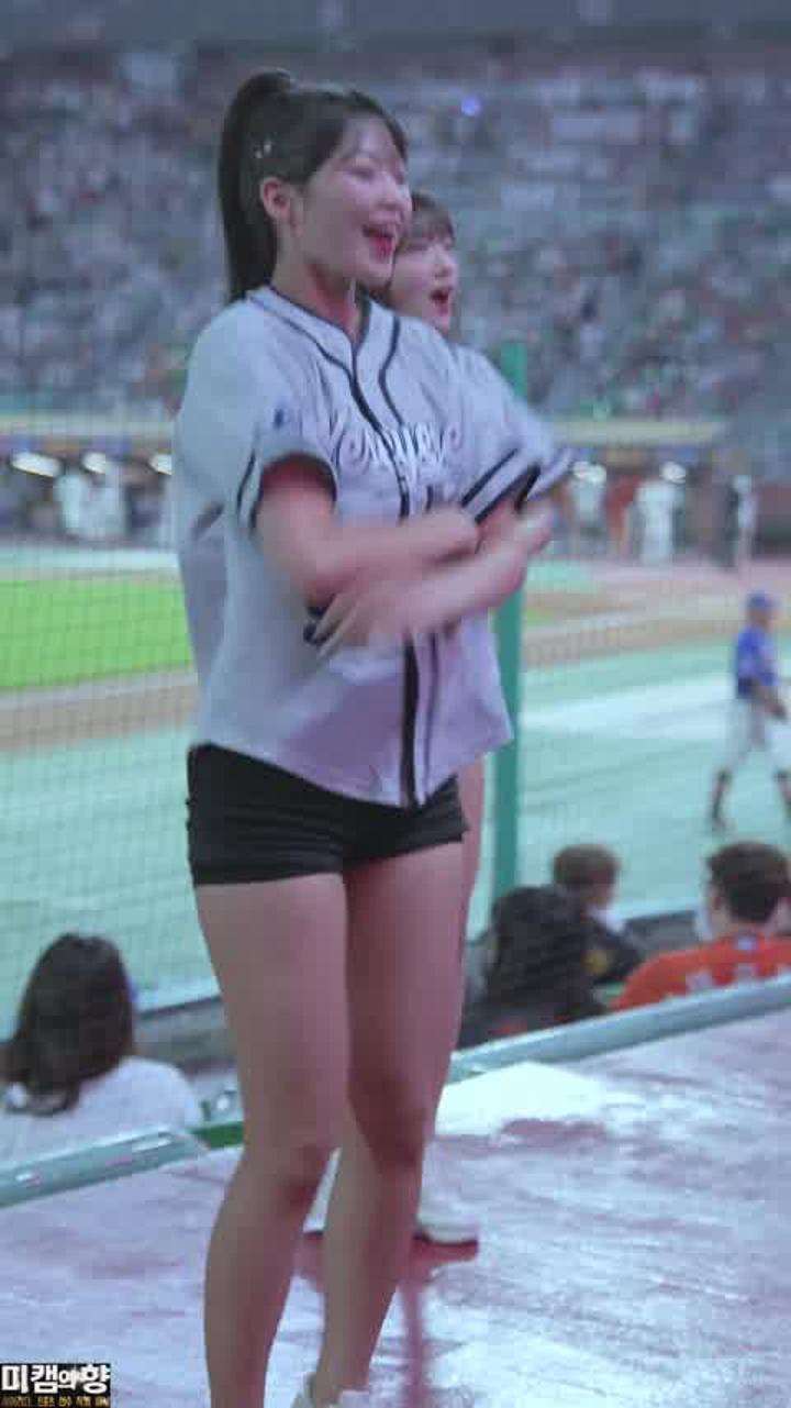 240818 치어리더 최석화 직캠 (3) 비디오 썸네일 이미지