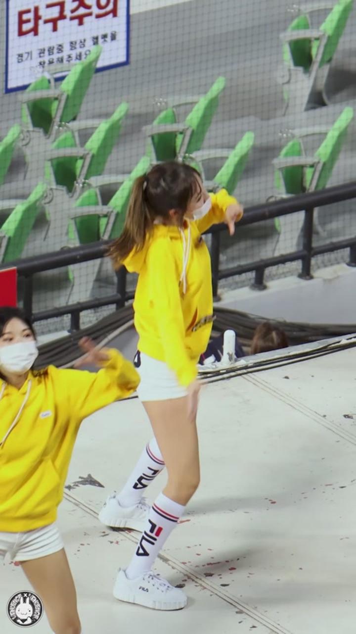 210408 치어리더 임수지 직캠 (2) 비디오 썸네일 이미지