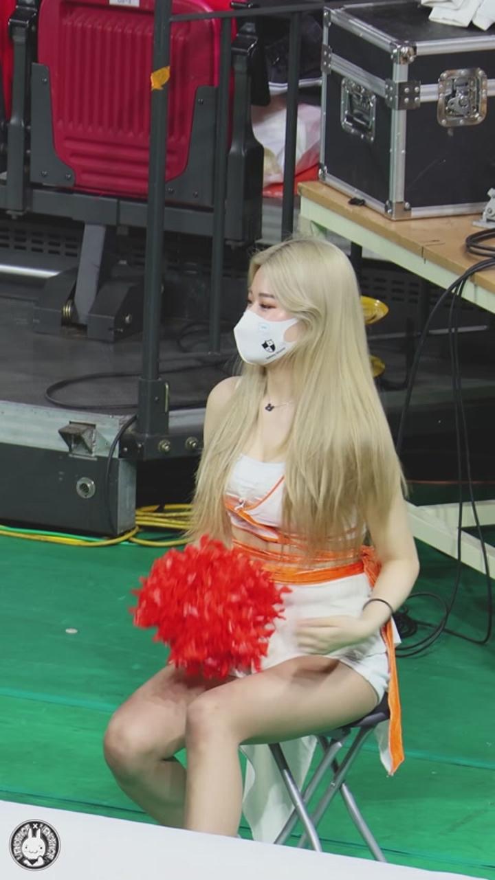210401 치어리더 이예빈 직캠 비디오 썸네일 이미지