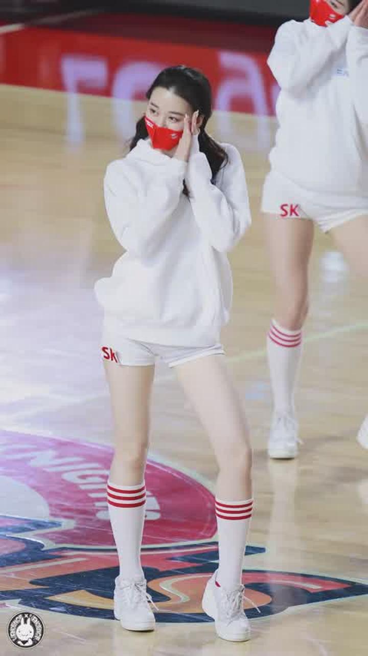 210225 치어리더 김민지 직캠 비디오 썸네일 이미지