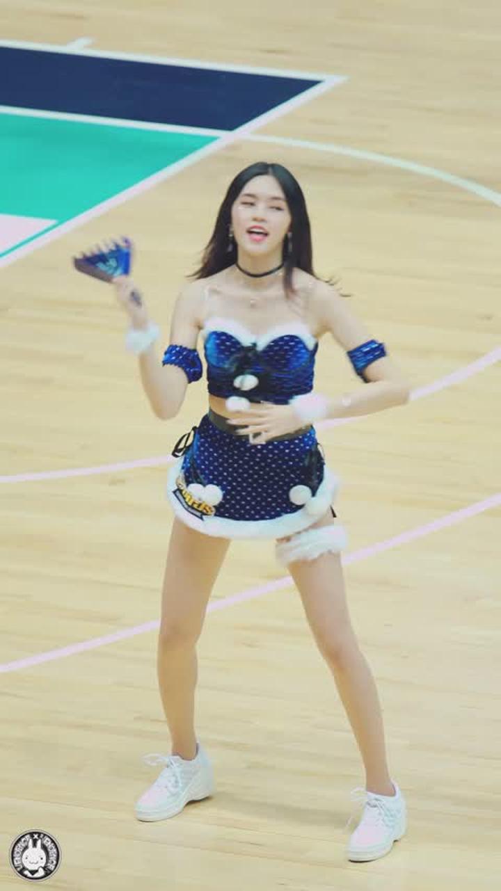 191216 치어리더 박신비 직캠 비디오 썸네일 이미지