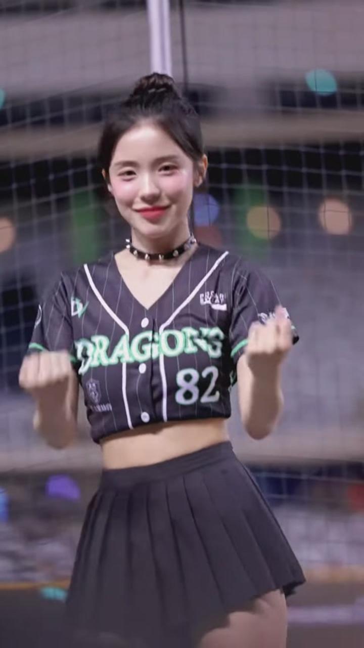 치어리더 이다혜 직캠 Cheerleader (45) 비디오 썸네일 이미지