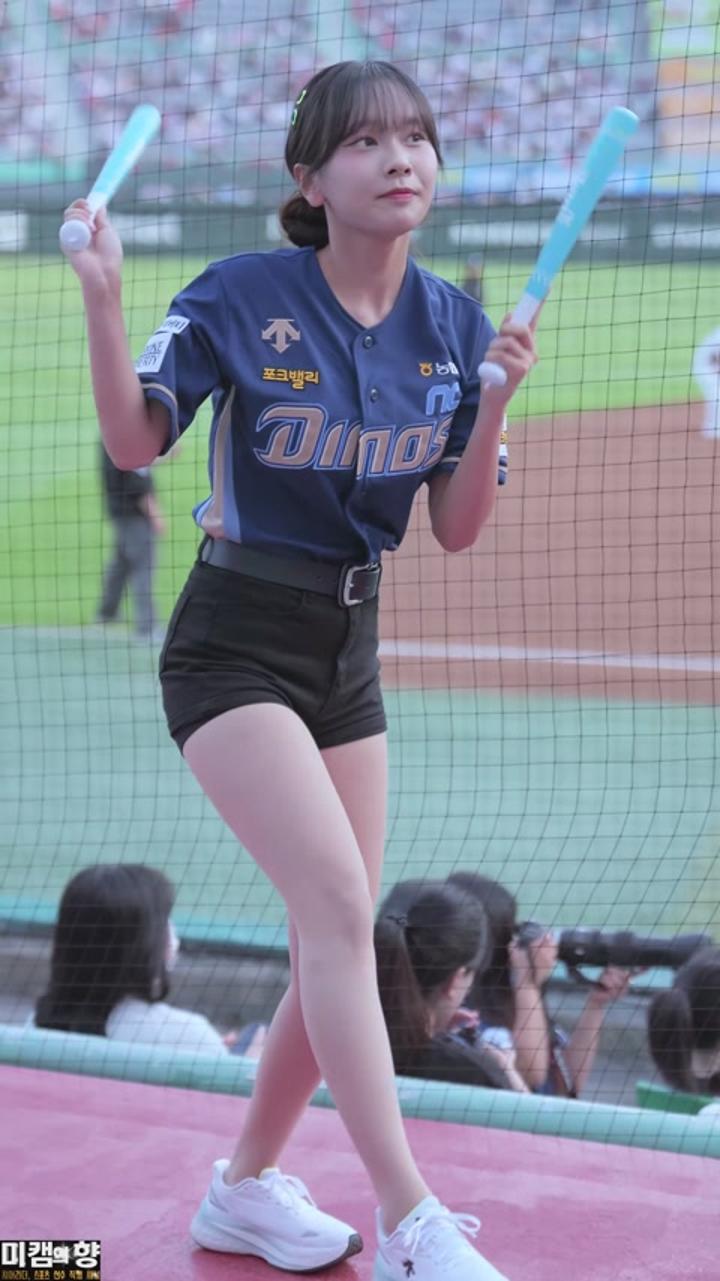 240621 치어리더 김가은 직캠 (2) 비디오 썸네일 이미지