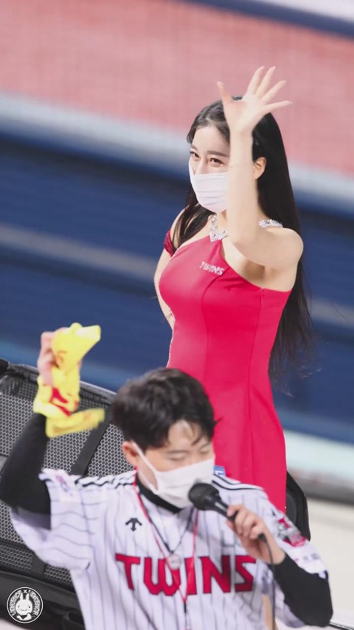 201028 치어리더 장세희 직캠 비디오 썸네일 이미지