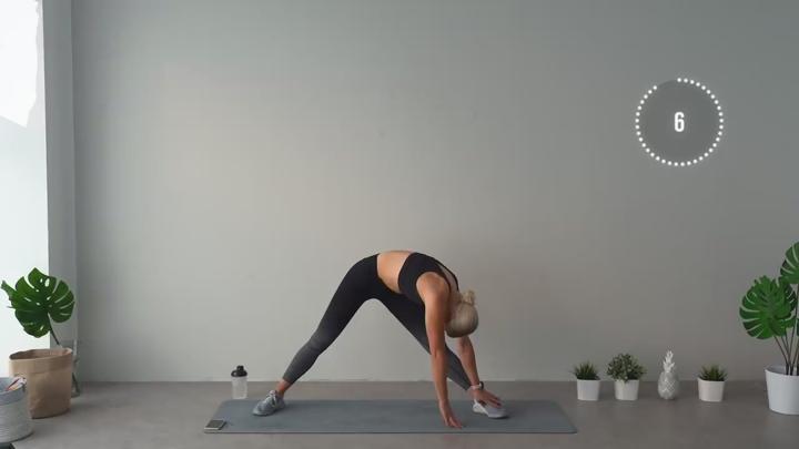 전신운동.16_15 MIN Recovery Stretch, Yoga Workout - Mobility, No Equipment, No Repeat 비디오 썸네일 이미지