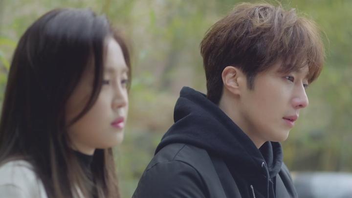 신데렐레와 네 명의 기사 S01E03.720p.NF.WEB-DL.DDP2.0.x264-Ao 비디오 썸네일 이미지