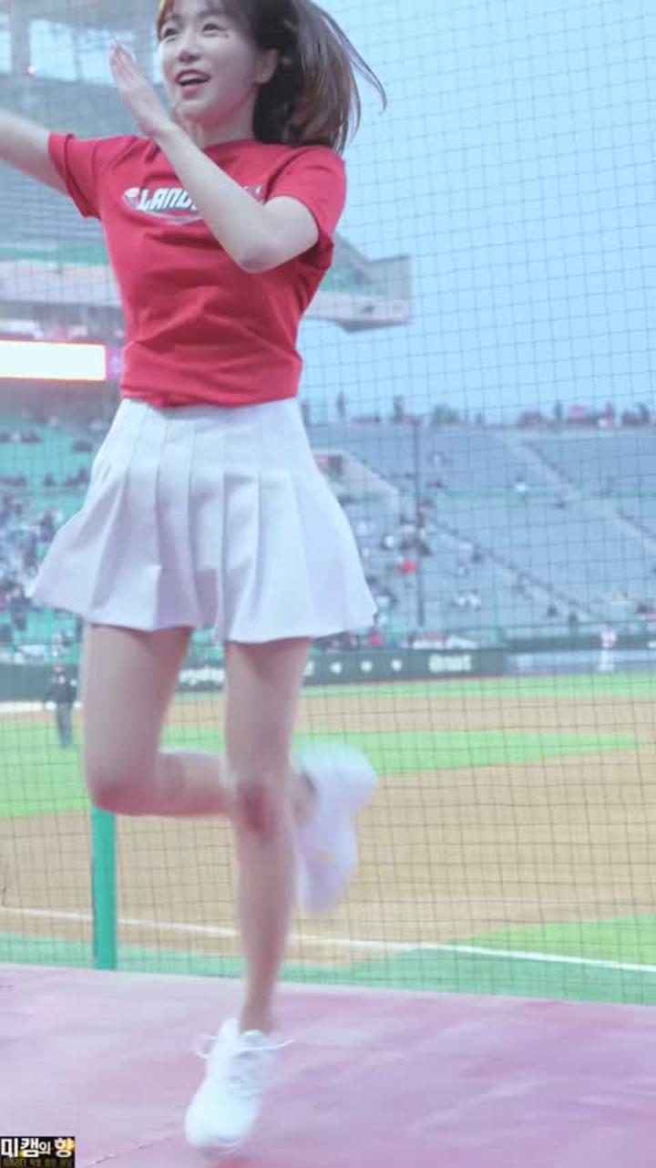 230415 치어리더 이주희 직캠 비디오 썸네일 이미지