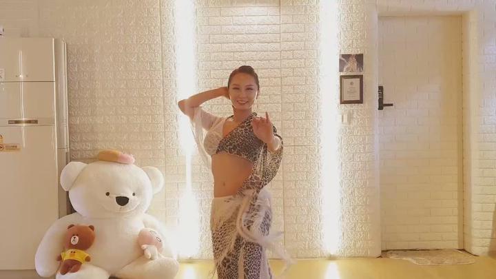 왕초보탈출 벨리댄스 Basic.(18강).bellydance hip lift_hip lift turn. 왕초보라면 무조건. 치킨먹고 벨리댄스로 소화가능 비디오 썸네일 이미지