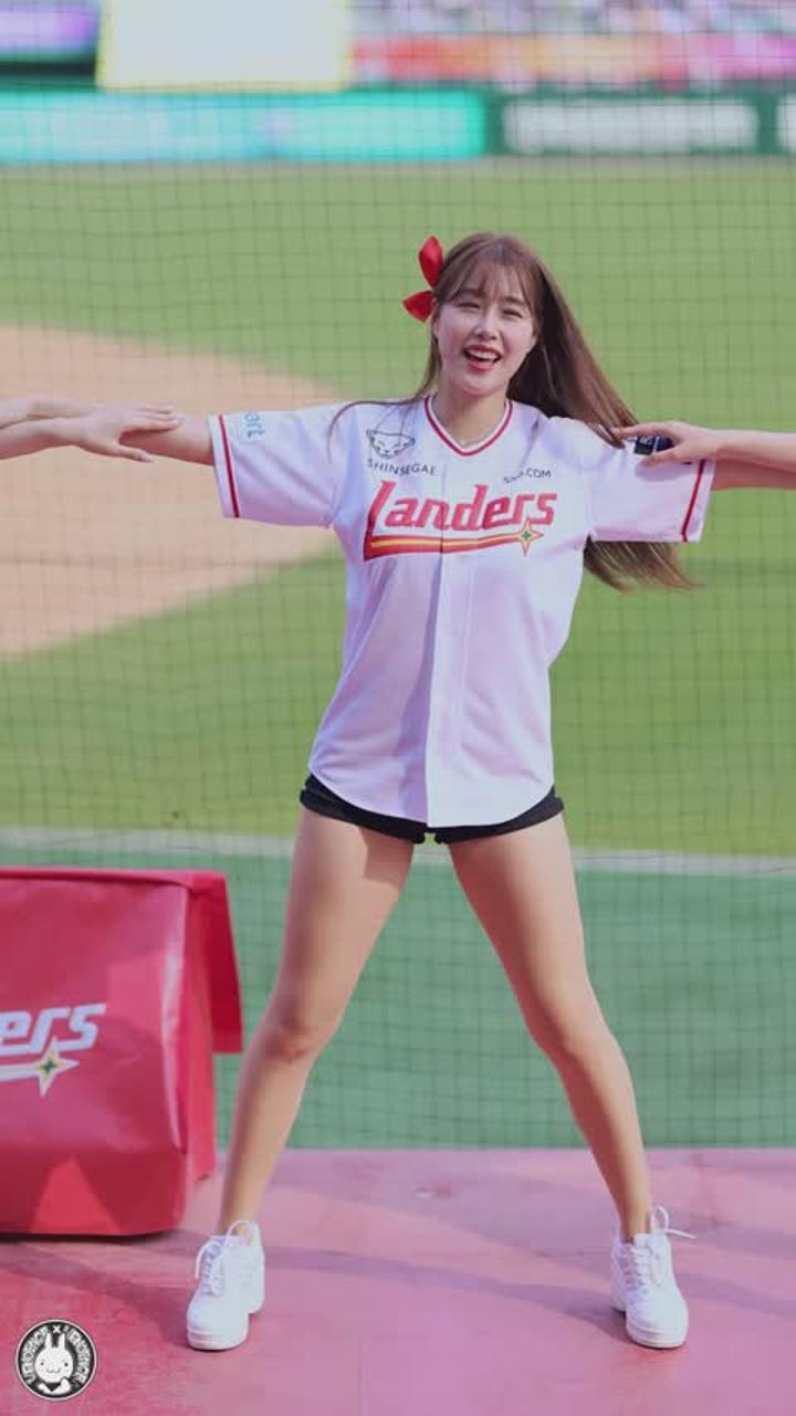 240410 치어리더 김도아 직캠 (7) 비디오 썸네일 이미지