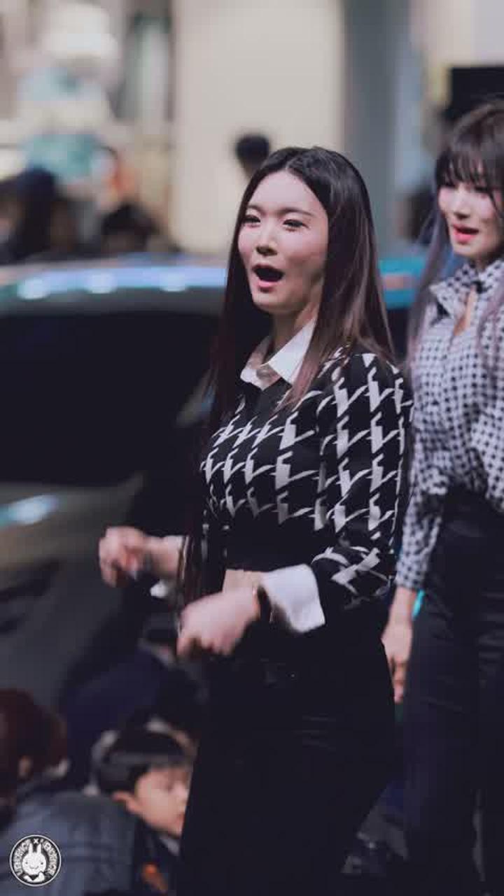 231014 걸크러쉬 하윤 직캠 따르릉 Girl Crush(HAYUN) Fancam 비디오 썸네일 이미지