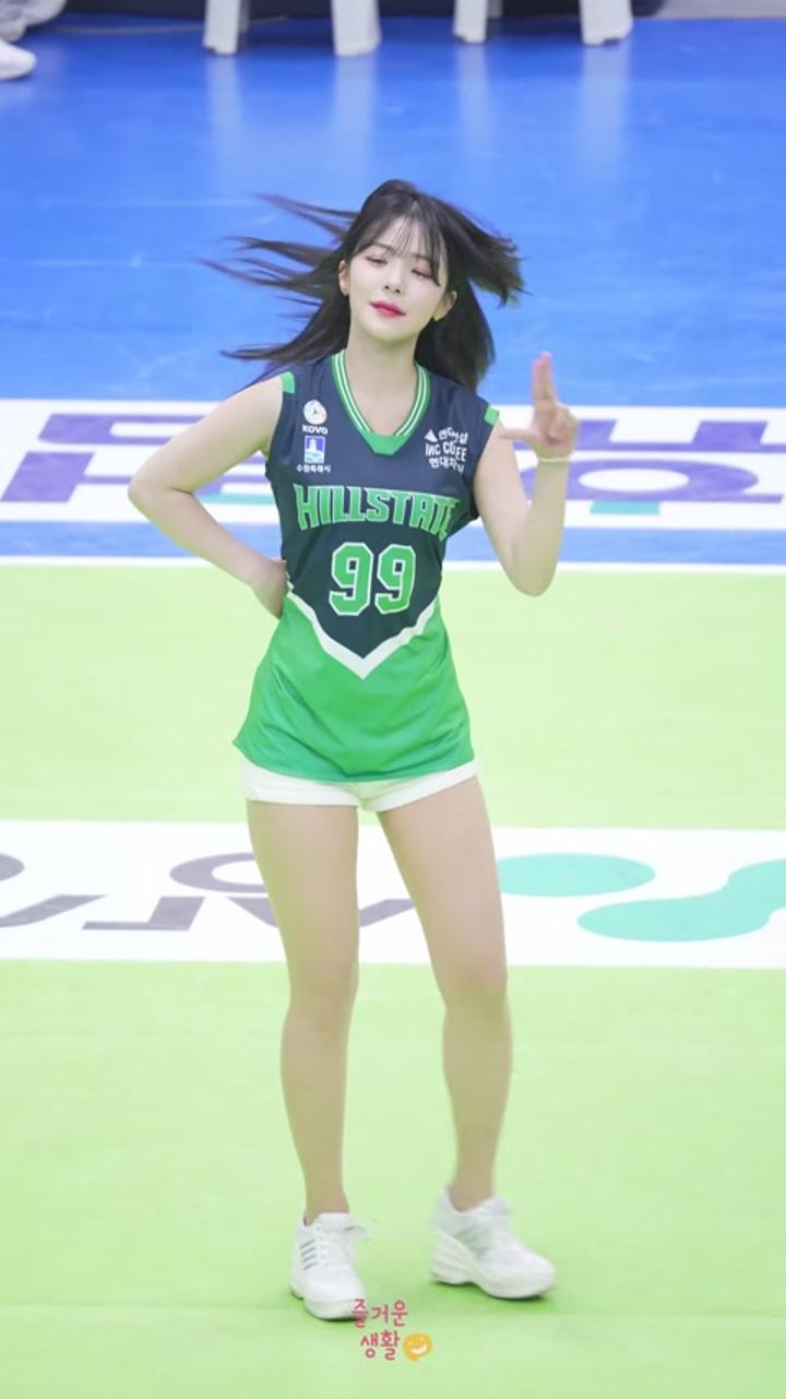 치어리더 이다혜 직캠 Cheerleader (1) 비디오 썸네일 이미지