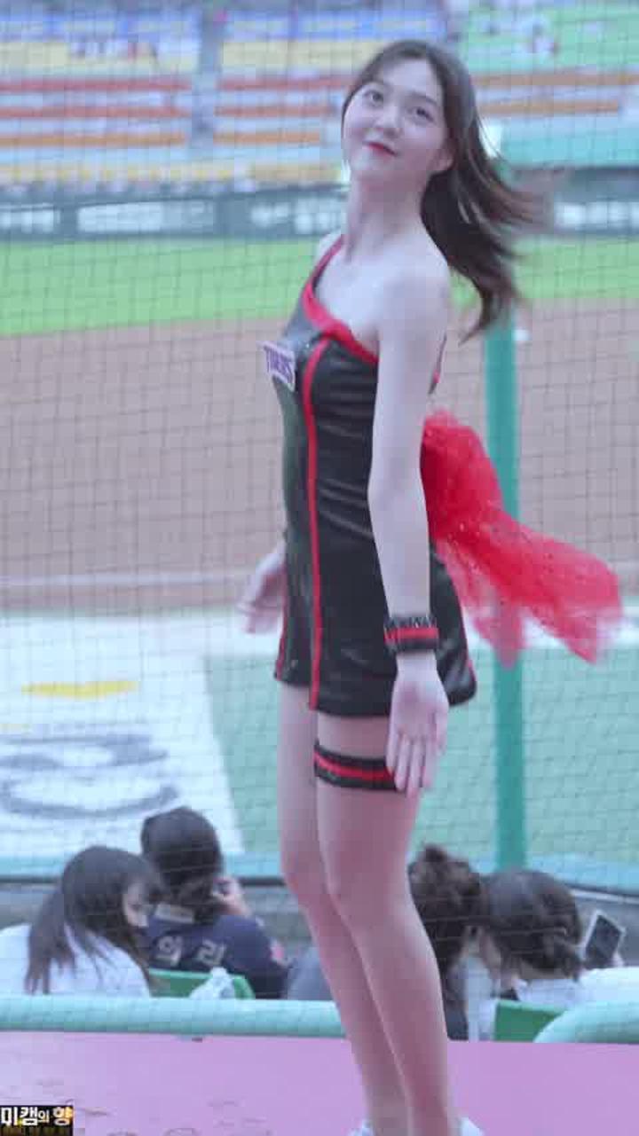 230706 치어리더 유수아 직캠 (3) 비디오 썸네일 이미지