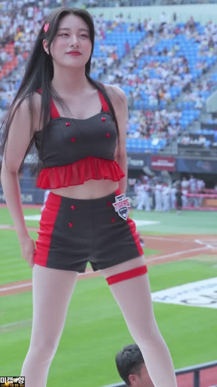 230702 치어리더 유세빈 직캠 (4) 비디오 썸네일 이미지