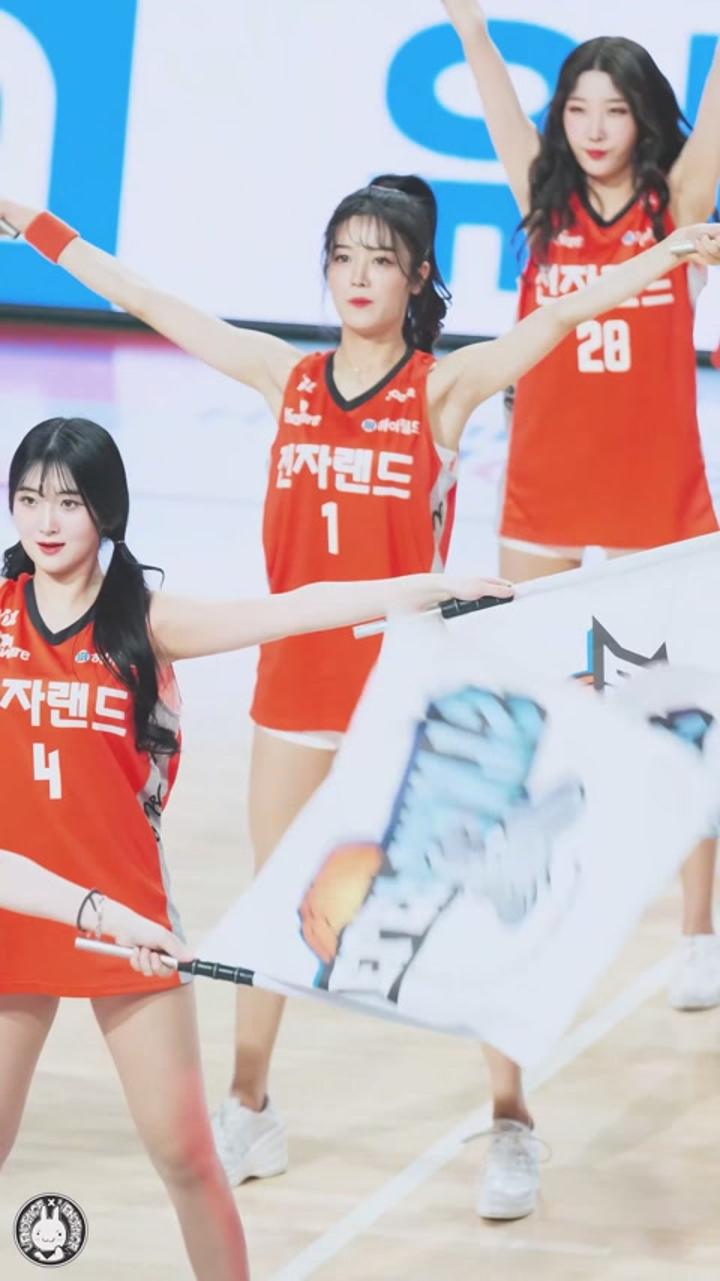 200206 치어리더 신세희 직캠 (1) 비디오 썸네일 이미지