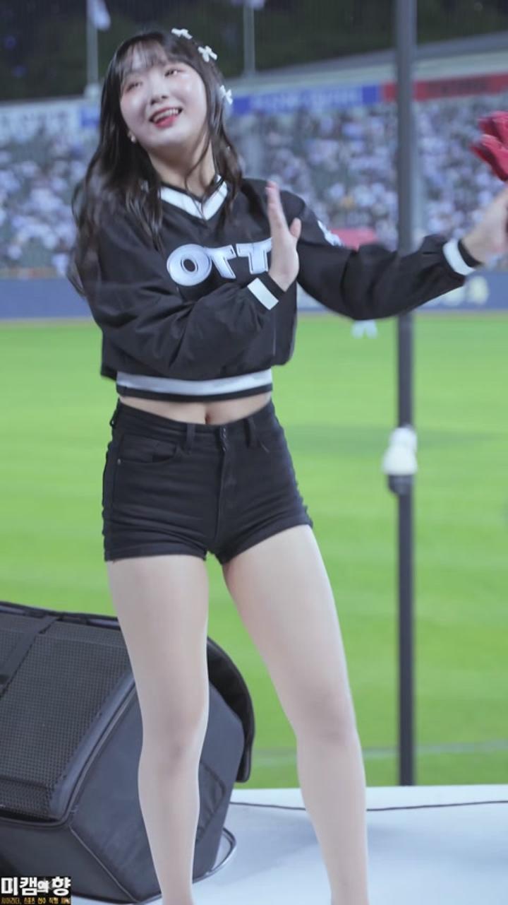 240517 치어리더 정예진 직캠 비디오 썸네일 이미지