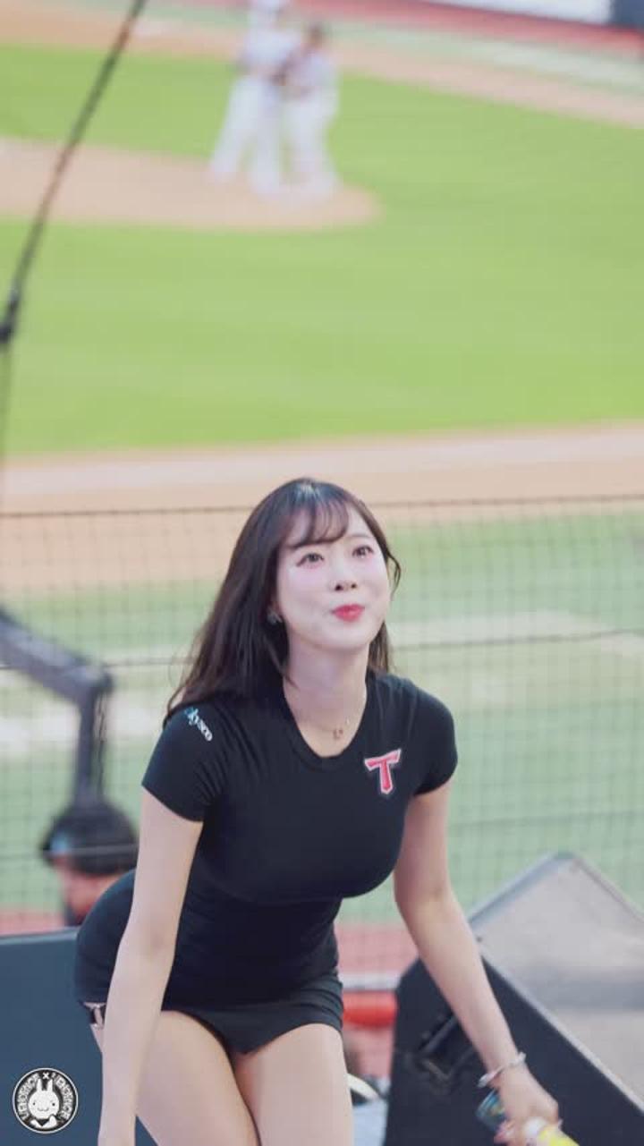 240616 치어리더 김한나 직캠 (2) 비디오 썸네일 이미지