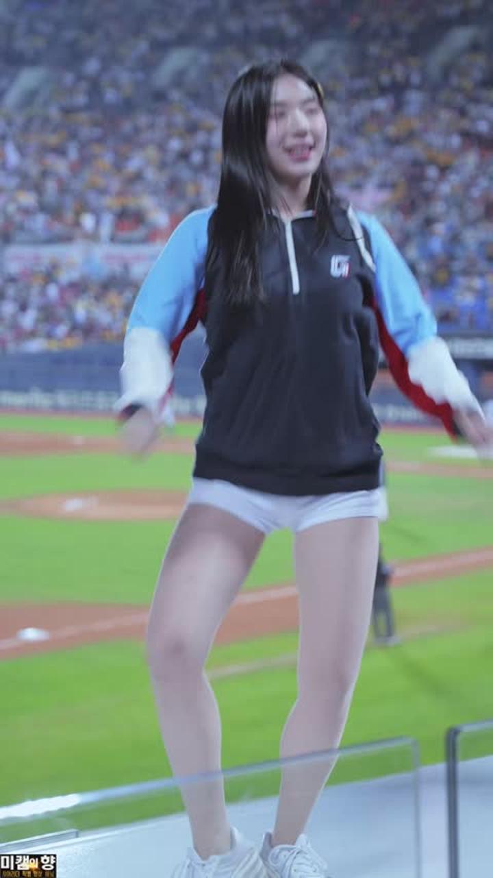 231010 치어리더 조연주 직캠 (3) 비디오 썸네일 이미지