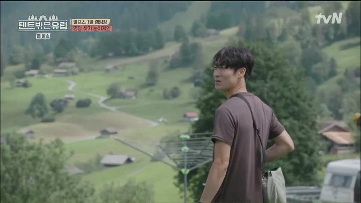 텐트 밖은 유럽.E03.220817.1080p.H264-F1RST 비디오 썸네일 이미지