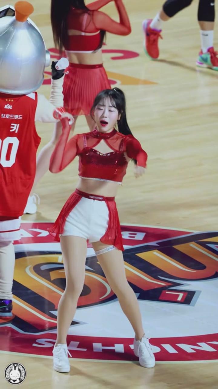 240127 치어리더 황지빈 직캠 비디오 썸네일 이미지