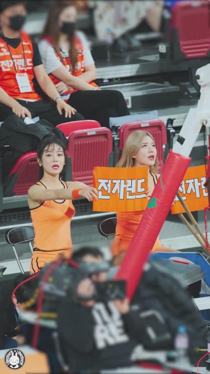 200208 치어리더 신세희 김나영 직캠 비디오 썸네일 이미지