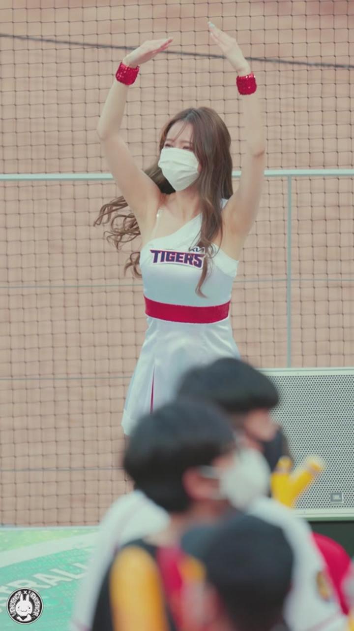 210509 치어리더 이아영 직캠 비디오 썸네일 이미지