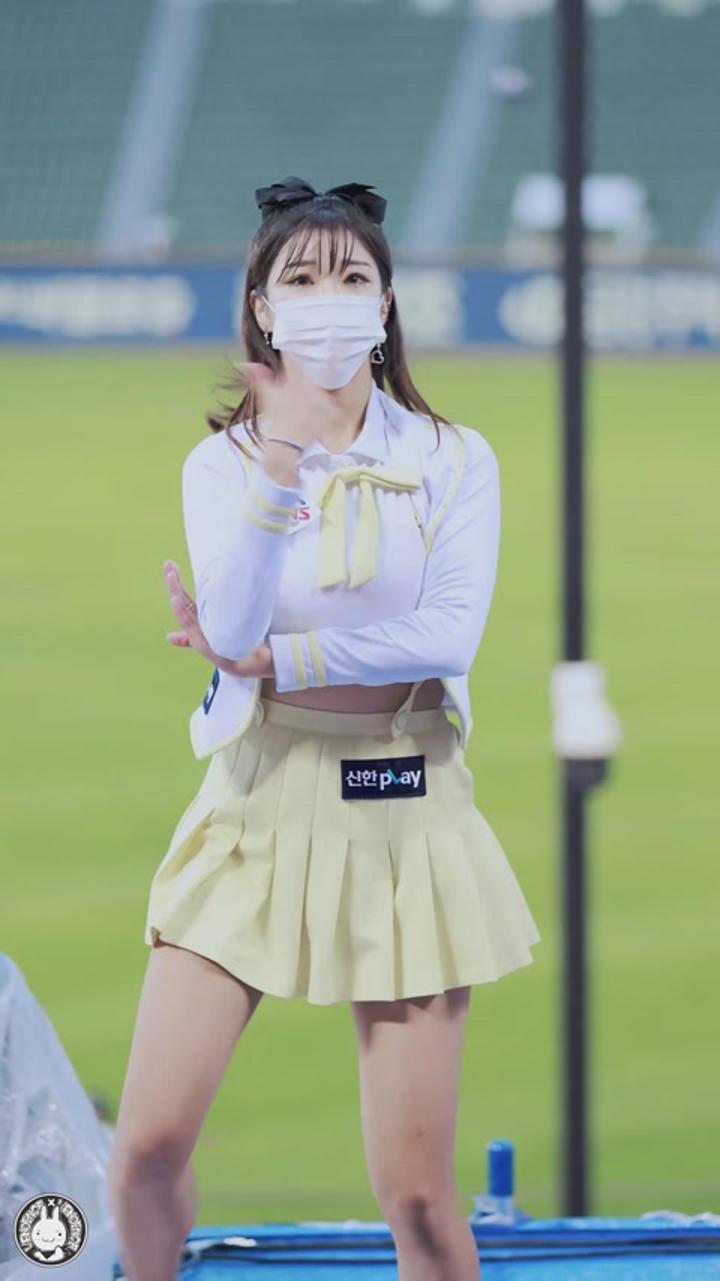 220615 치어리더 김도희 직캠 비디오 썸네일 이미지