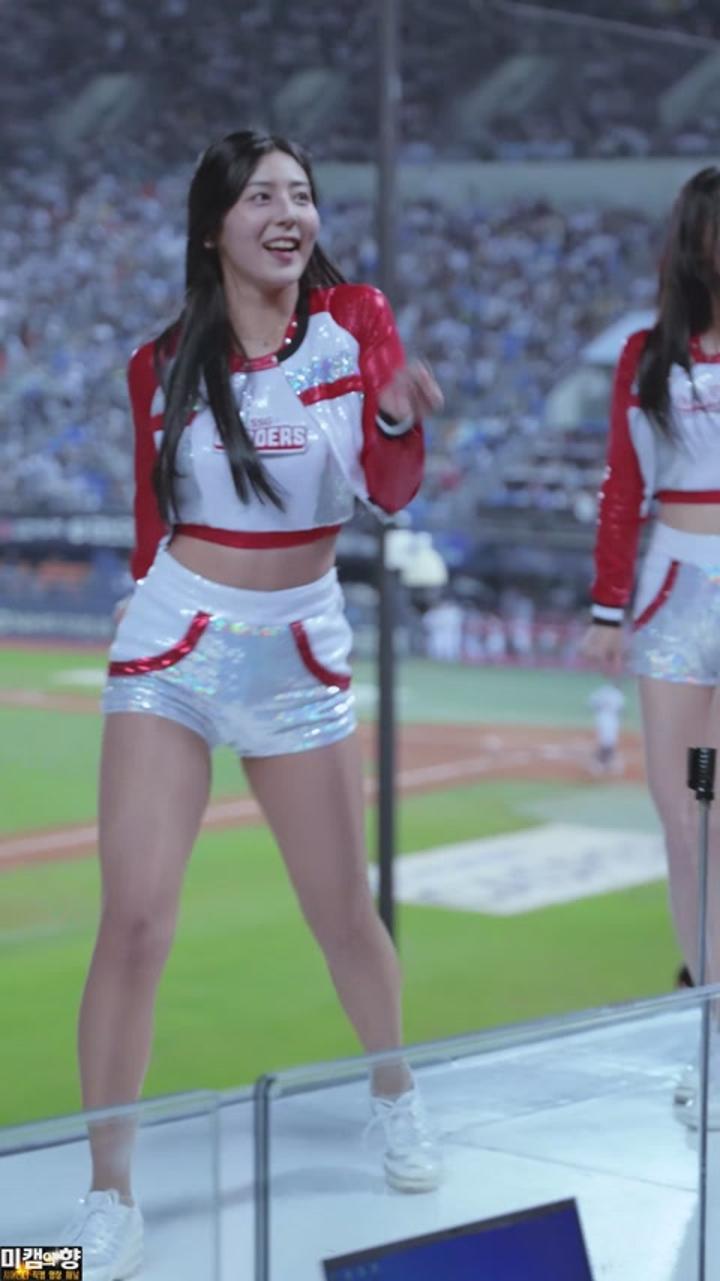 목나경 치어리더 231016 직캠2 비디오 썸네일 이미지