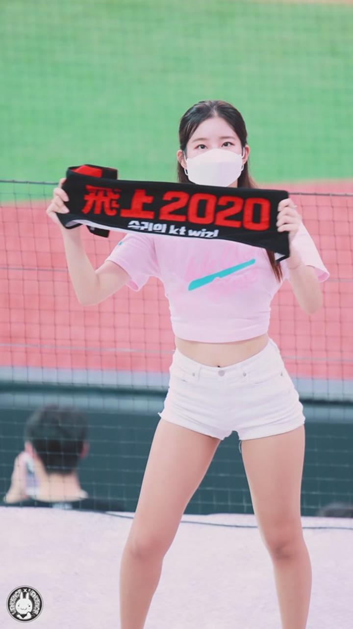 200812 치어리더 김진아 직캠 비디오 썸네일 이미지