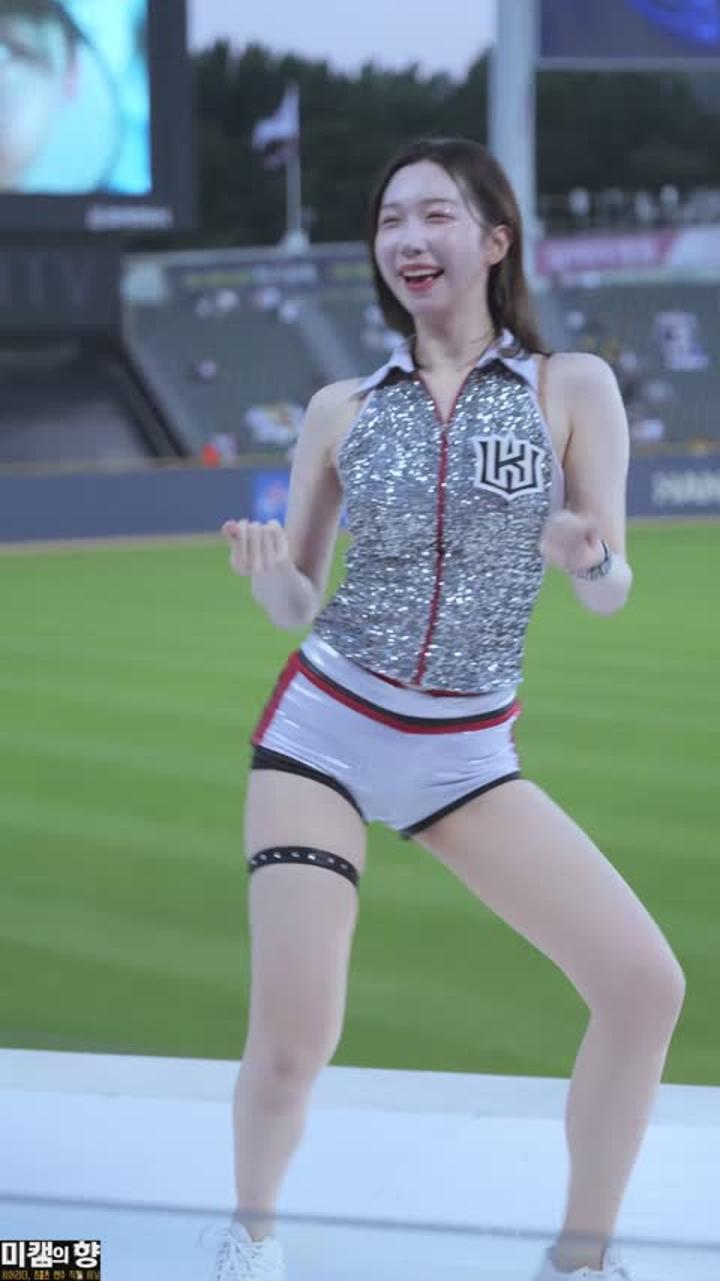 240828 치어리더 장유진 직캠 (7) 비디오 썸네일 이미지