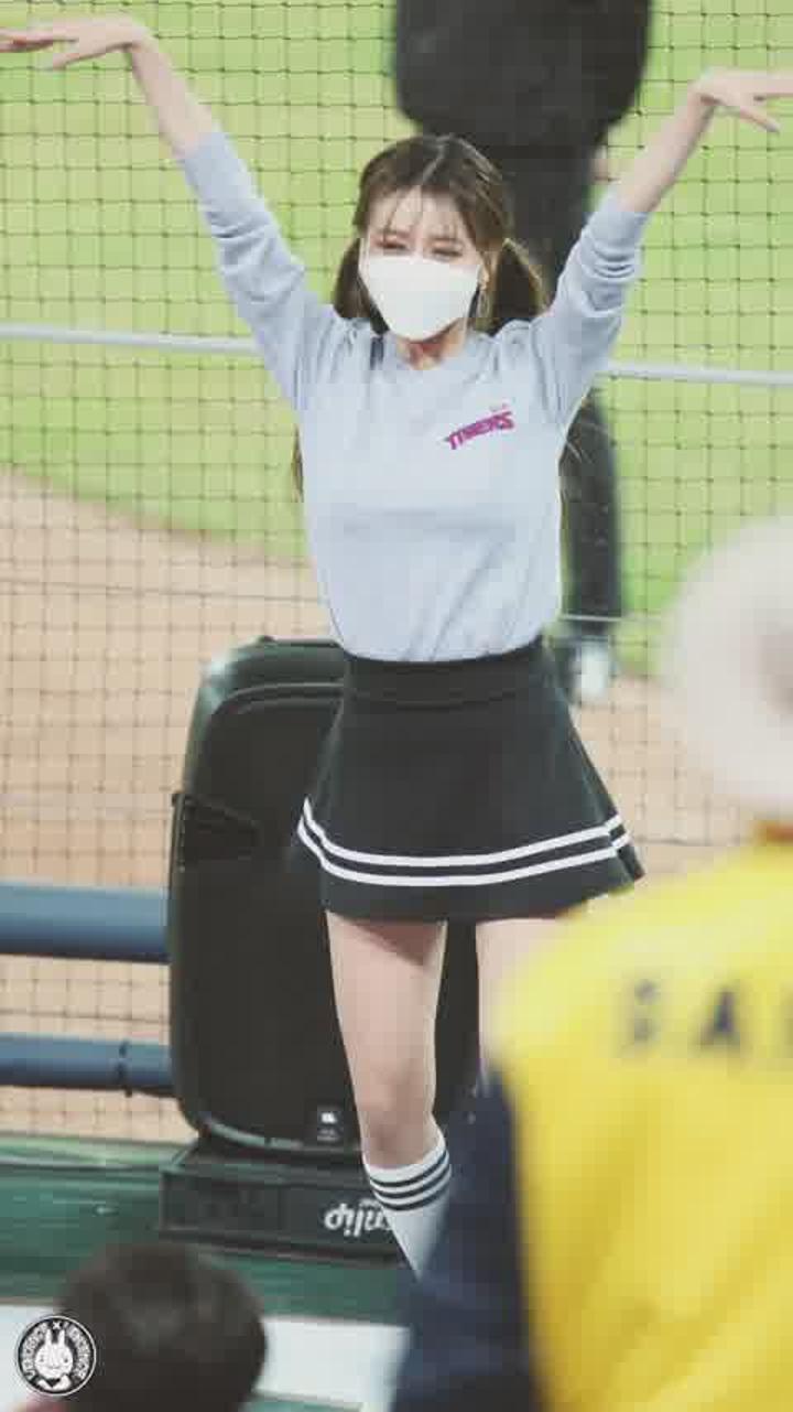 201029 치어리더 이아영 직캠 비디오 썸네일 이미지