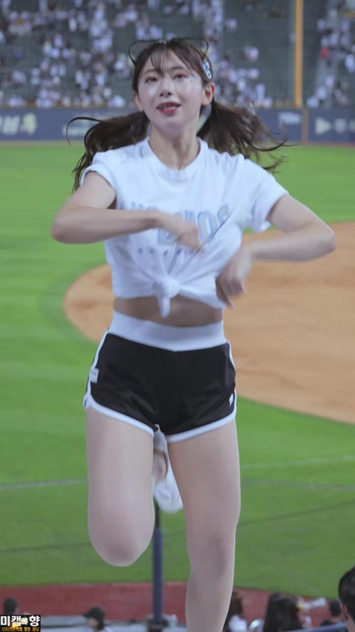 230603 치어리더 김나연 직캠1 비디오 썸네일 이미지