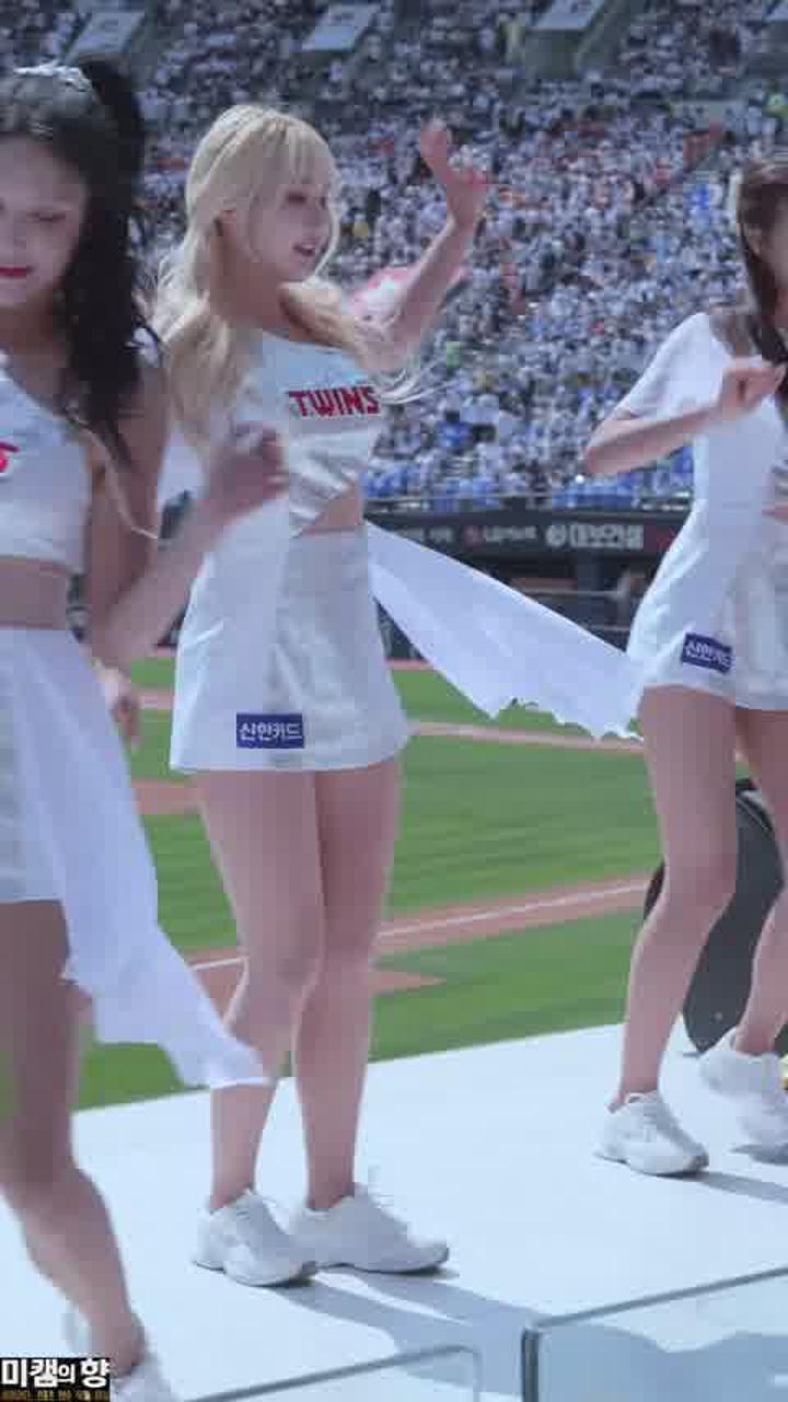 240602 치어리더 이진 직캠 (3) 비디오 썸네일 이미지
