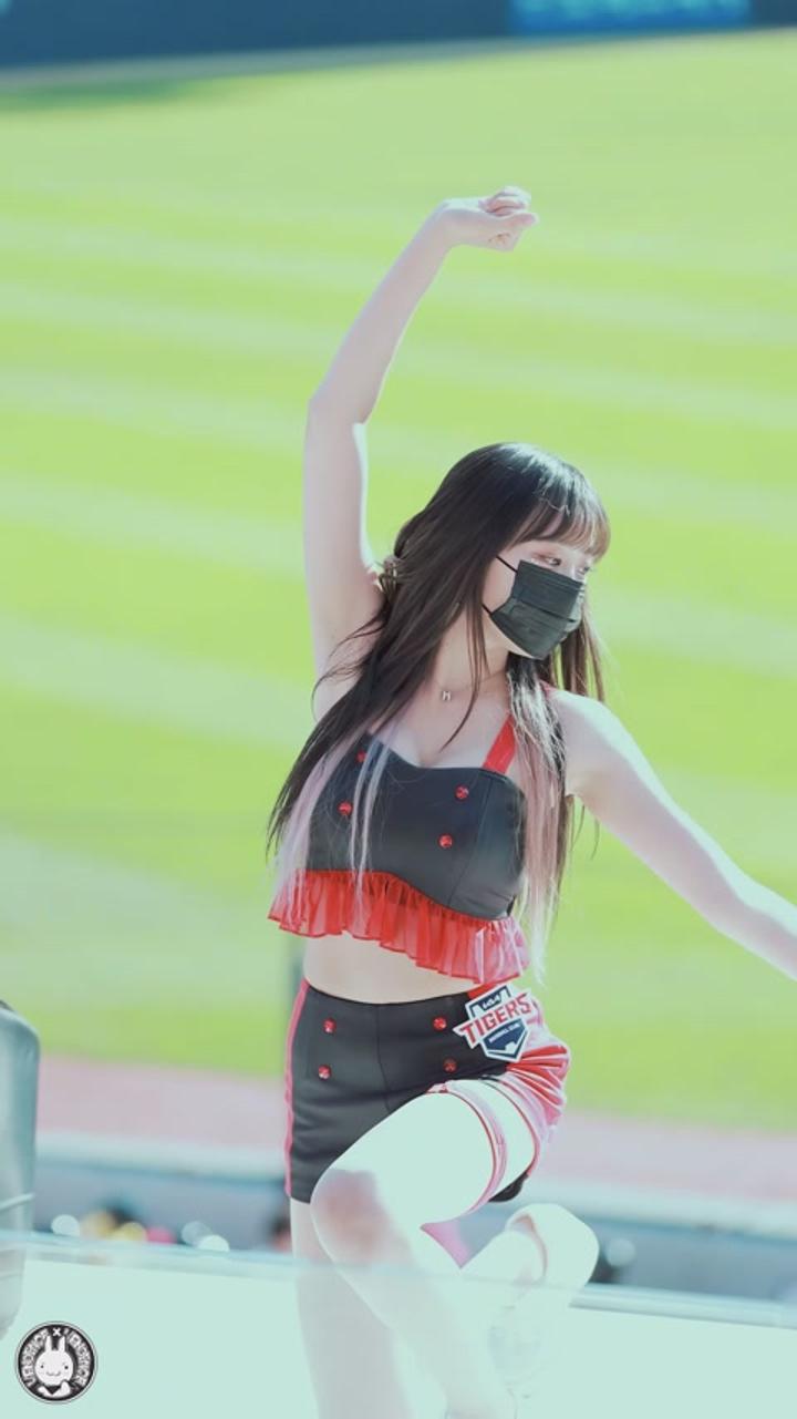 220601 치어리더 변하율 직캠 Byun Hayul Fancam (2) 비디오 썸네일 이미지