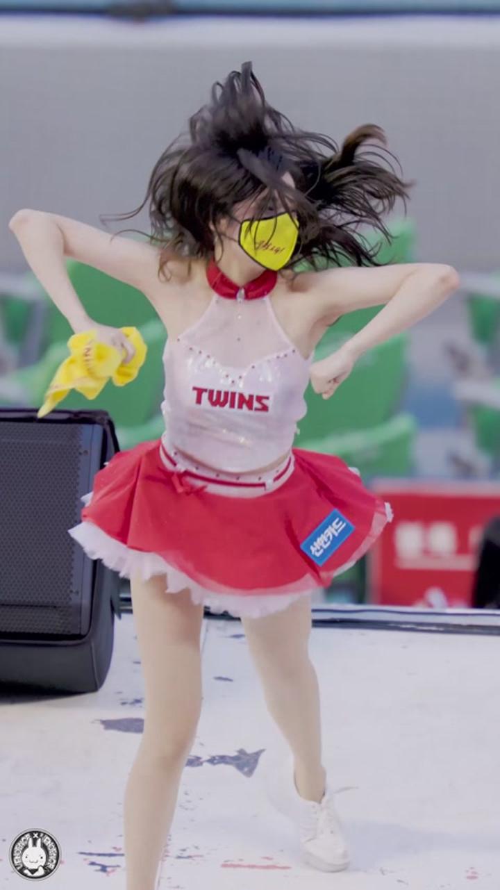 210601 치어리더 심송연 직캠 비디오 썸네일 이미지