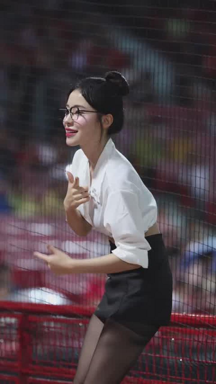 치어리더 이다혜 직캠 Cheerleader (99) 비디오 썸네일 이미지