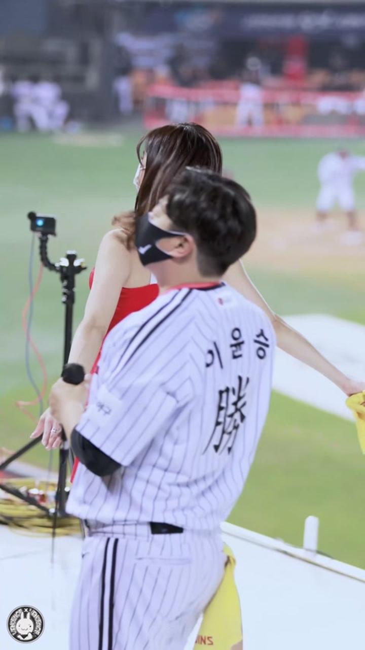 220420 치어리더 김도희 직캠 비디오 썸네일 이미지