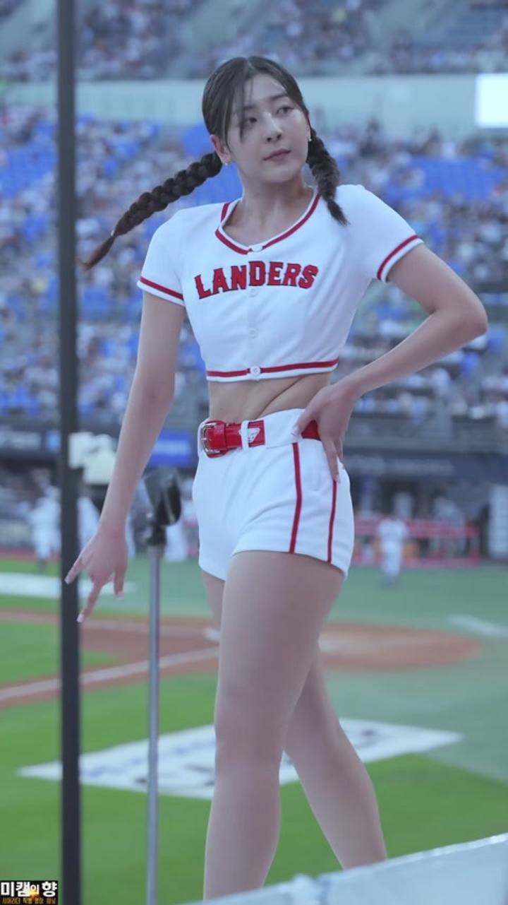 230620 치어리더 목나경 직캠 (4) 비디오 썸네일 이미지