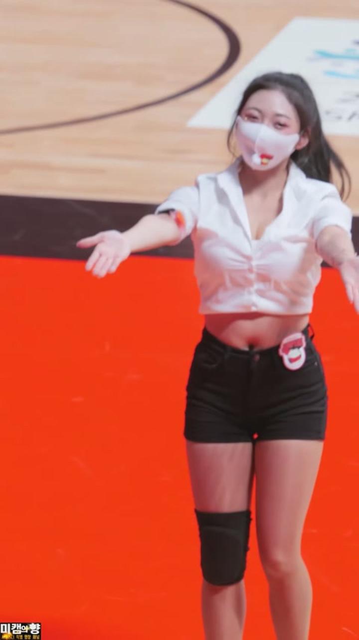 230101 치어리더 조예린 직캠 (3) 비디오 썸네일 이미지