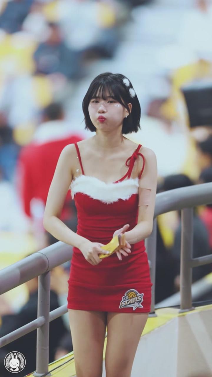 231223 치어리더 백선영 직캠 비디오 썸네일 이미지