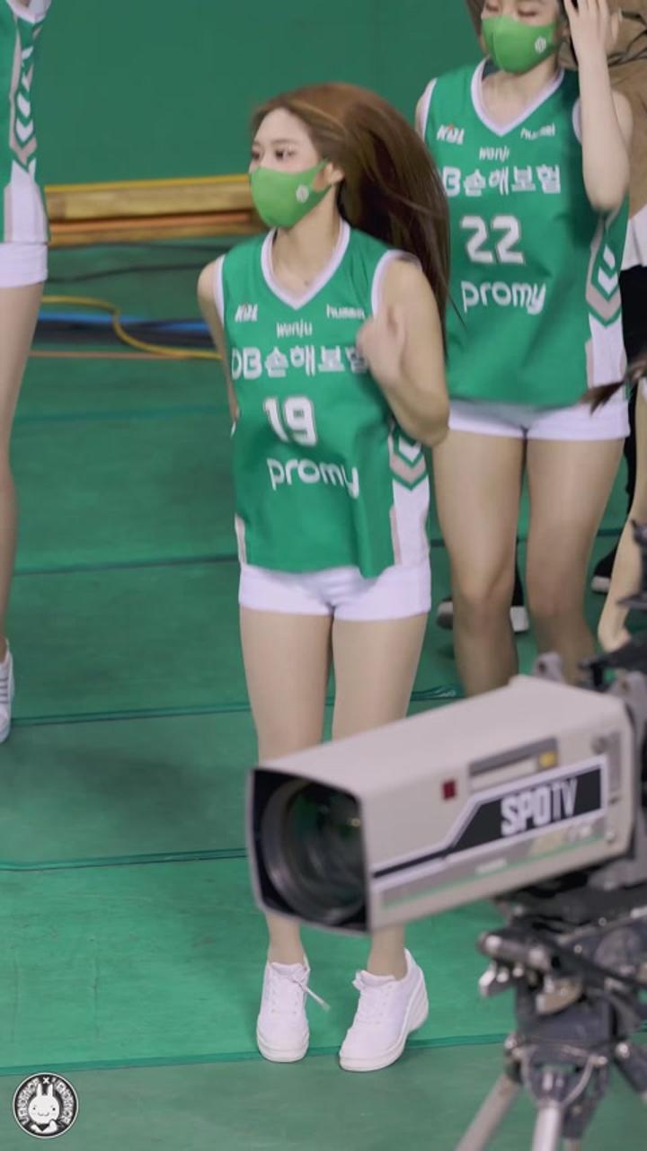 210310 치어리더 유세리 직캠 비디오 썸네일 이미지
