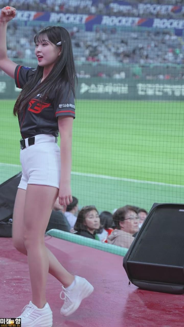 230512 치어리더 최석화 직캠 비디오 썸네일 이미지