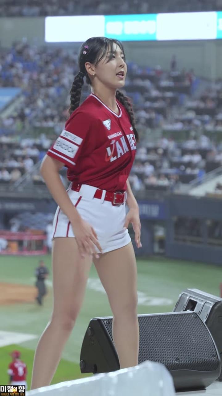 230620 치어리더 목나경 직캠 (9) 비디오 썸네일 이미지