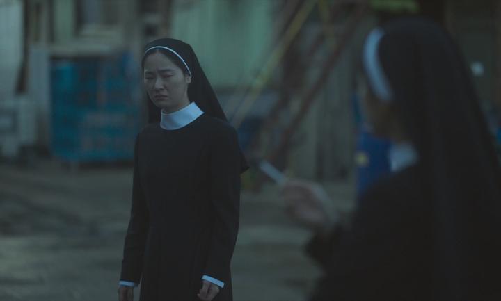 [쿠폰]송혜교,전여빈[ 검은 수녀들 ]금기를 깨는 수녀와 비밀을 품은 수녀.1080p.WEB-DL 비디오 썸네일 이미지