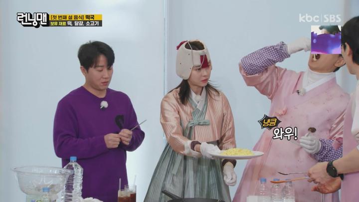 [원본] 런닝맨.E691.240211.은혜갚은 지가네.1080i.HDTV [초고화질 tp ts] 비디오 썸네일 이미지