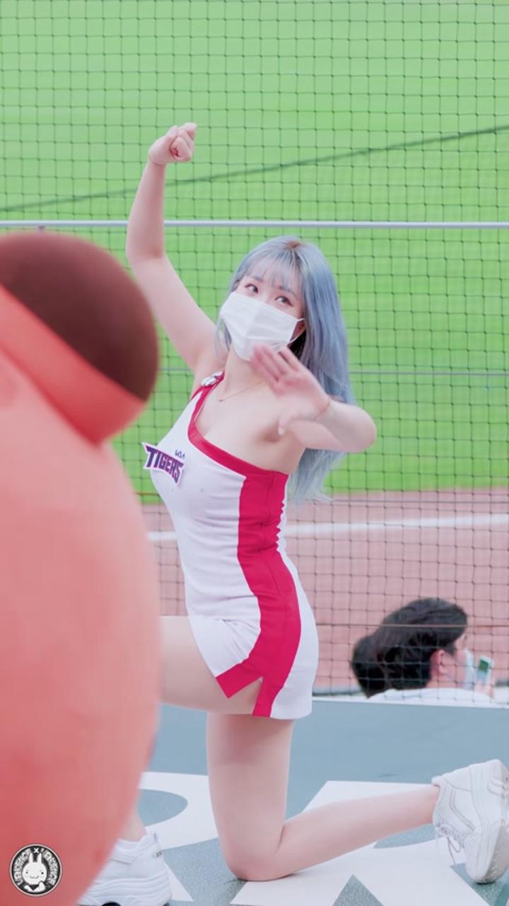 210810 치어리더 김현지 직캠 (2) 비디오 썸네일 이미지