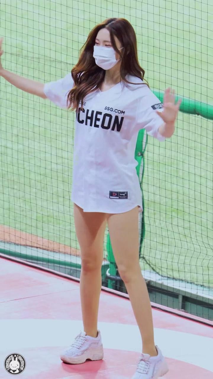 210415 치어리더 이지현 직캠 (2) 비디오 썸네일 이미지