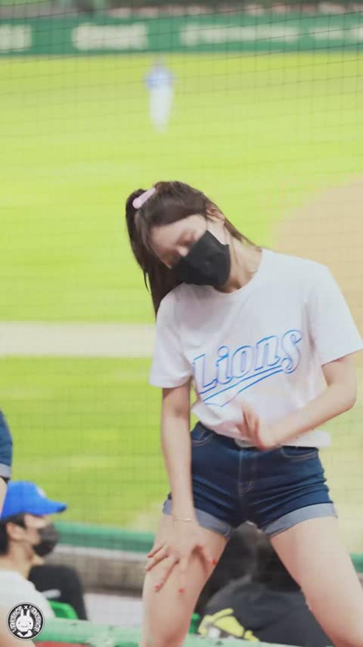 220805 치어리더 최홍라 직캠 (6) 비디오 썸네일 이미지