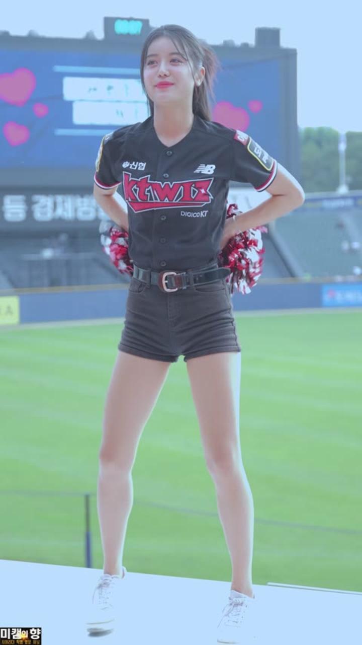 230815 치어리더 신세희 직캠 (1) 비디오 썸네일 이미지
