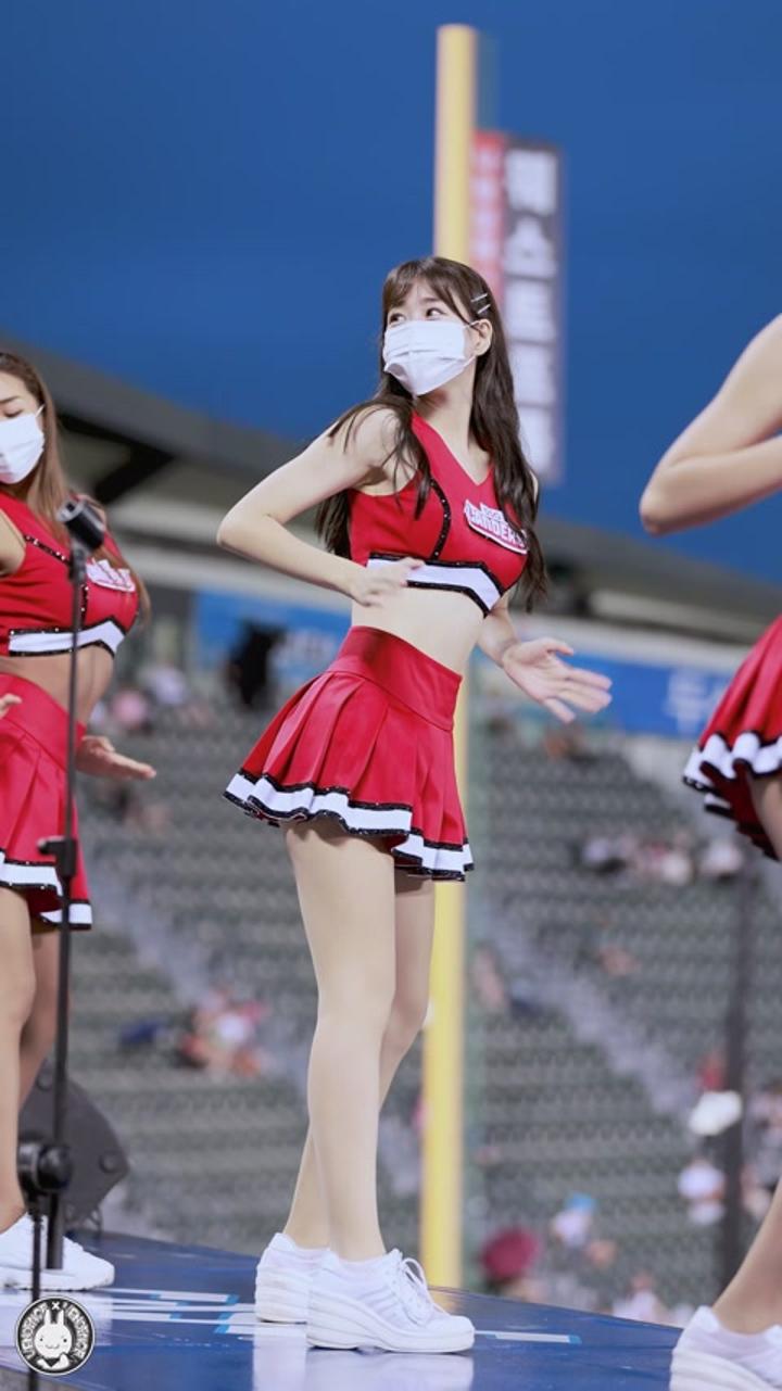 220814 치어리더 김도아 직캠 (3) 비디오 썸네일 이미지