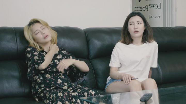 [장모의마사지(무삭제)] 본편에서 빠진 섹시한 장모와 노골적인 리얼 섹 스!!!